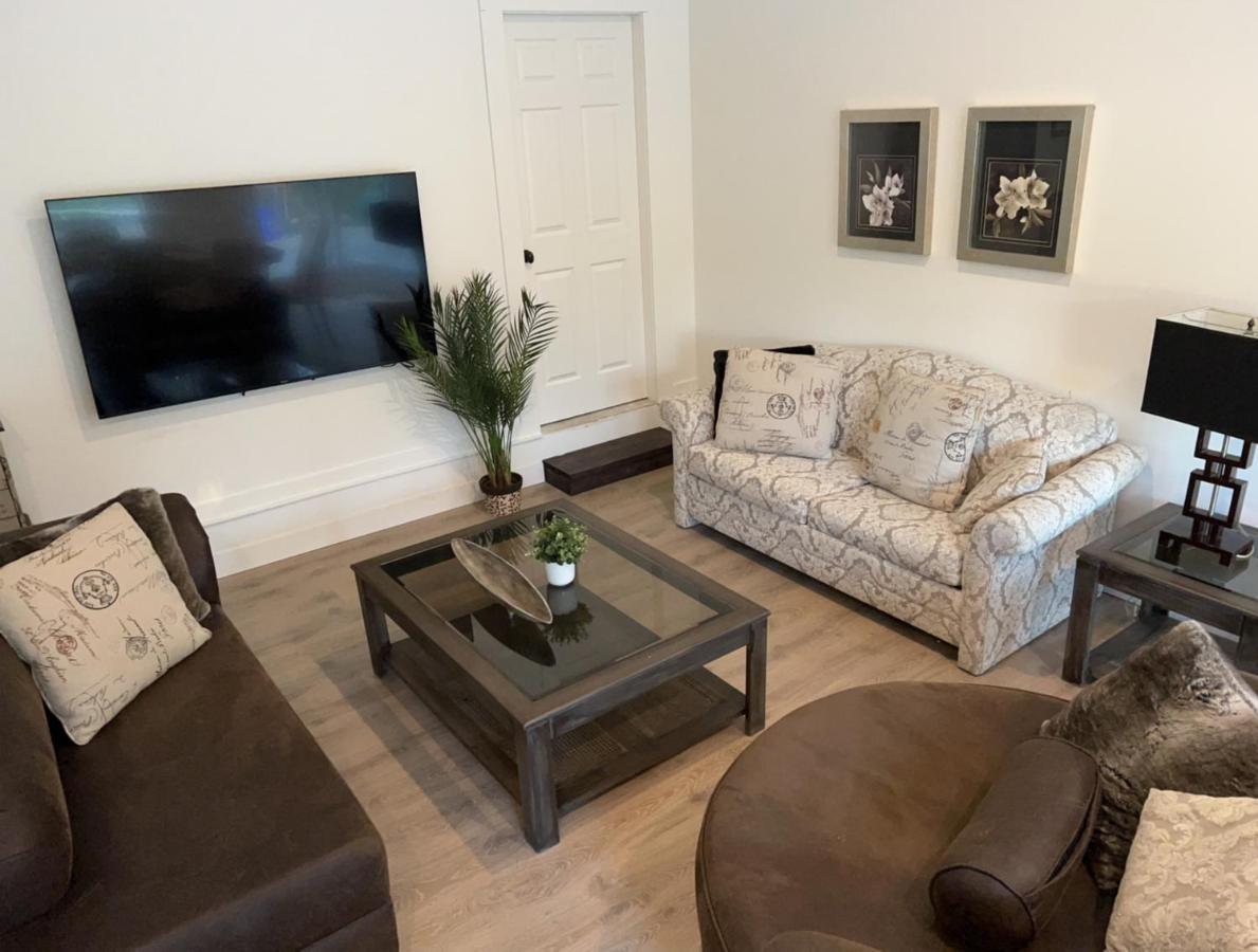 Country Home, Sleeps 6 Pets Friendly Port Alberni Buitenkant foto