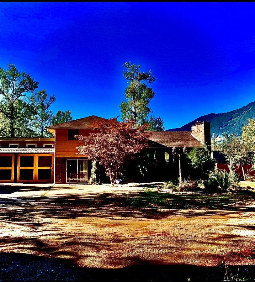 Country Home, Sleeps 6 Pets Friendly Port Alberni Buitenkant foto